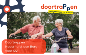 senioren man en vrouw vrolijk op de fiets